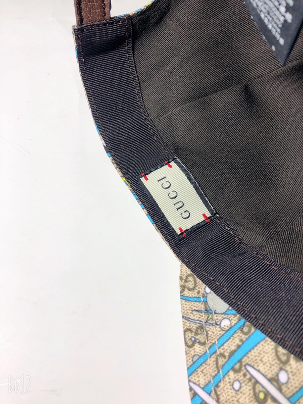 ブランド帽子素材ディテール